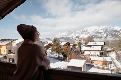 Atmen Sie die frische Bergluft ein