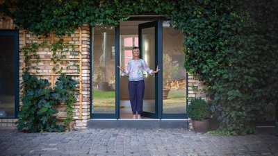NEUE WEGE Yogalehrerin Birgit Hegemann
