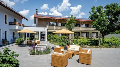Auf der Terrasse des Landhaus Tanner entspannen