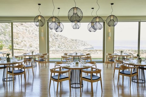 Im Pangea Restaurant mediterrane Küche genießen