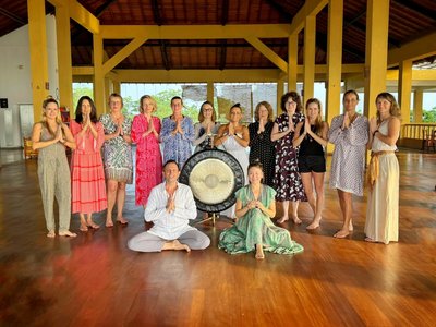 Yoga Gruppe mit Stefan Sekulla