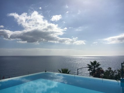Ein besonderes Highlight im Estalagem: der beheizte Außen-Infinitypool