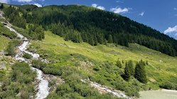 yoga-urlaub-oesterreich-hotel-vier-jahreszeiten-wanderung Die Schönheit der Natur im Pitztal