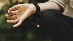 yoga-meditation-mala Tiefe Ruhe für Körper, Geist und Seele spüren