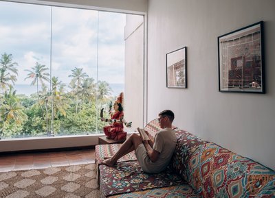 In stilvoller Umgebung ein gutes Buch lesen