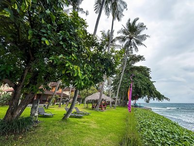 Direkt vom Garten aus haben Sie Zugang zum Meer 