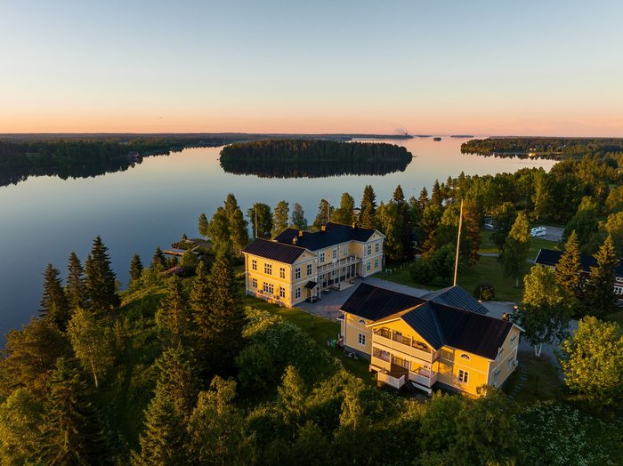 Hotel Filipsborg in Schweden im Herbst
