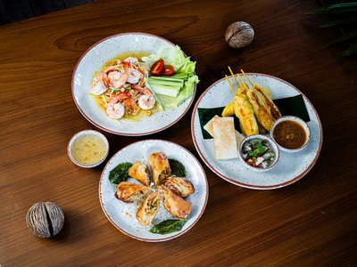 Die thailändische Küche verwöhnt Sie mit frischen Fisch und lokalen Spezialitäten