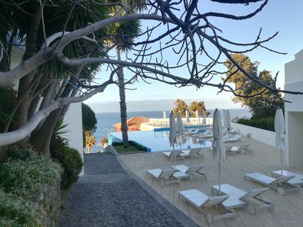 Das Hotel Estalagem bietet eine herrliche Aussicht auf den Atlantik und die Berge Madeiras