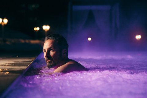 Erfrischung und Entspannung im Whirlpool des Hotel Engel 