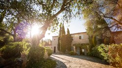 yoga-reisen-spanien-mallorca-finca-son-mola-vell-landhotel Die NEUE WEGE Yoga Finca Son Mola Vell heißt Sie herzlich Willkommen!
