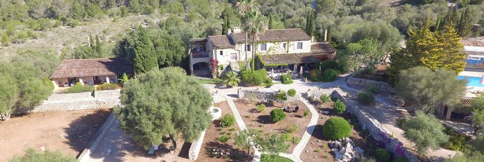 Die Finca Son Mola Vell ist aus der Luft ebenso anmutig wie vor Ort