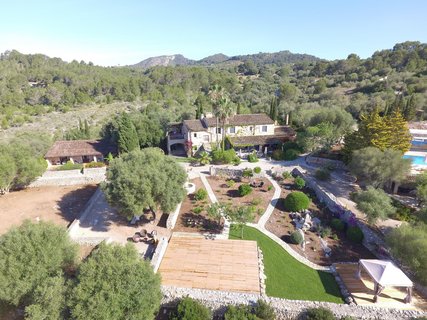 Die Finca Son Mola Vell ist aus der Luft ebenso anmutig wie vor Ort