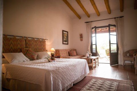 Die Junior Suiten der Yoga Finca auf Mallorca verfügen über eine eigene Terrasse