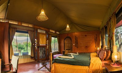 Die Zelte im Isoitok Camp bieten Ihnen einen gemütlichen Rückzugsort