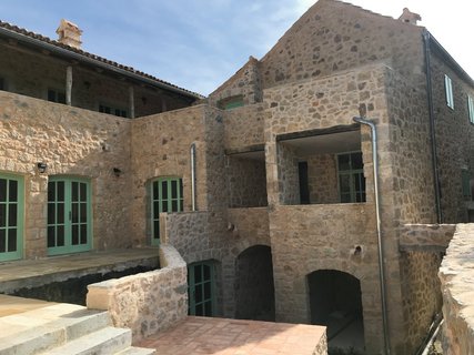 Das alte und schöne Gemäuer des Hotel Balatura