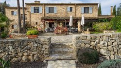 yoga-urlaub-spanien-yoga-finca-son-mola-vell-anlage Unsere Yoga Finca Son Mola Vell im winterlichen Sonnenschein