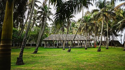 Die offene Yogahalle für Ihre täglichen Yoga-Einheiten
