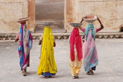 Erleben Sie am Amber Fort in Jaipur das bunte Leben Nordindiens