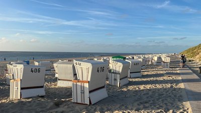 Die Sonne Baltrums am Strand genießen