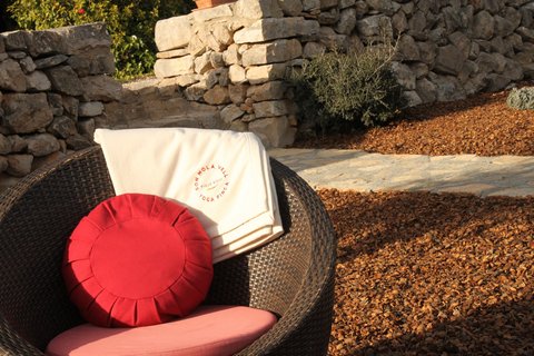 Wohlfühl-Atmosphäre im Garten der Yoga Finca Son Mola Vell