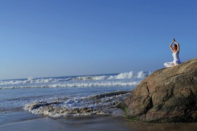 Im Manaltheeram Yoga & Meditation am Meer üben