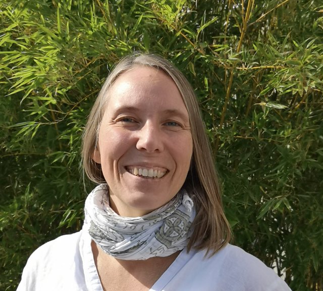 NEUE WEGE Mitarbeiterin Daniela Reich NEUE WEGE Mitarbeiterin Daniela Reich
