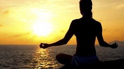 000002674292Medium.jpg Yoga & Meditation am Strand