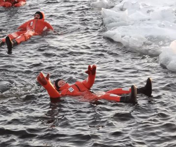Eisbaden zur Stärkung des Immunsystems