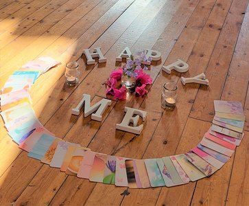 HAPPY ME - Yoga for a happy you.