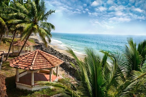 Pavillion am Meer