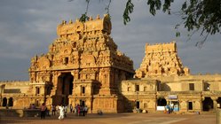 Südindien Südindien Thanjavur Brihadishvara-Tempel Auch der Brihadishvara-Tempel in Thanjavur lag auf der Route der Reisegruppe