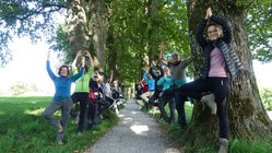 yoga-reisen-deutschland-alpen-bio-seminarhaus-seinz Die Yoga- und Meditationsstunden werden auch mal in Freie verlegt