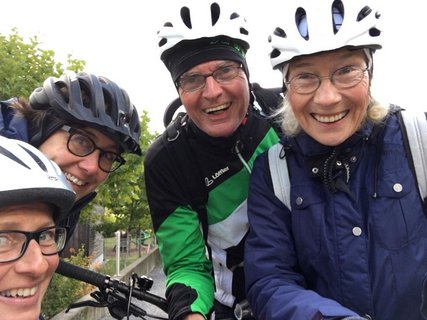 Die glückliche Fahrrad Gruppe 