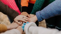 haende-freunde-freundschaft Gemeinsam sind wir stark