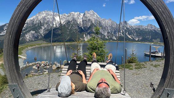 Liege am Bergsee