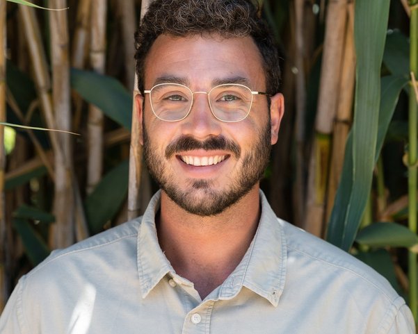 NEUE WEGE Mitarbeiter Raphael Schultze