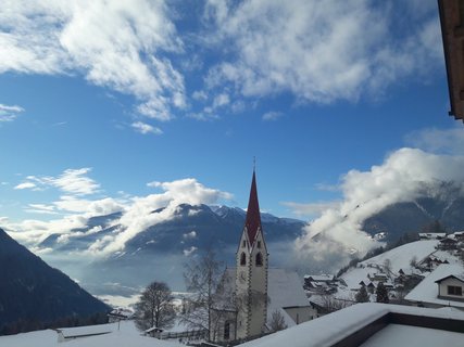 Die Klara-Kapelle in wundervoller Schnellkulisse