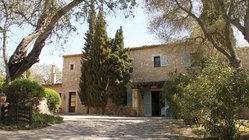 yoga-reisen-spanien-mallorca-yoga-finca-son-mola-vell-landhotel-2017 Herzlich willkommen in Mallorcas schöner NEUE WEGE Yoga Finca Son Mola Vell im ruhigen Landesinneren!