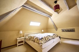 Sonniges Schlafzimmer in der Schmiede