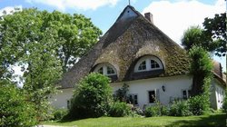 yoga-reisen-deutschland-nordsee-haus-am-watt Das fast 250 Jahre alte Haus am Watt lädt zum Wohlfühlen ein