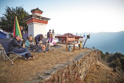 Eindruck von unseren Trekking Touren - gemeinsam genießen Sie die morgendliche Atmosphäre am Berg