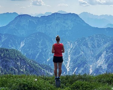 Kursleitung Shakiri Juen