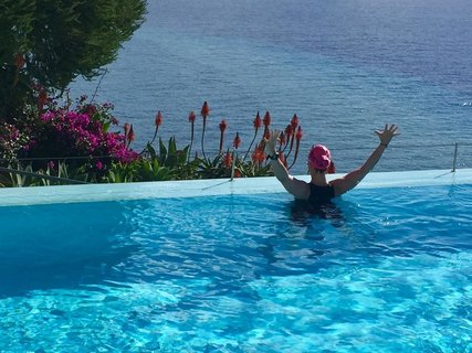 Welch ein Ausblick vom Infinity Pool auf den weiten Atlantik 