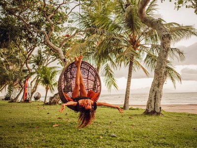 Entspannen Sie am Strand von Bali