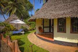 Die Cottages in traditioneller Kerala-Architektur