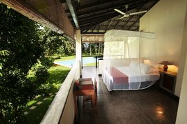 Die Deluxe Rooms liegen quasi mitten in der Natur - hier: Zimmerbeispiel Deluxe Room Upper Floor Die Deluxe Rooms liegen quasi mitten in der Natur - hier: Zimmerbeispiel Deluxe Room Upper Floor