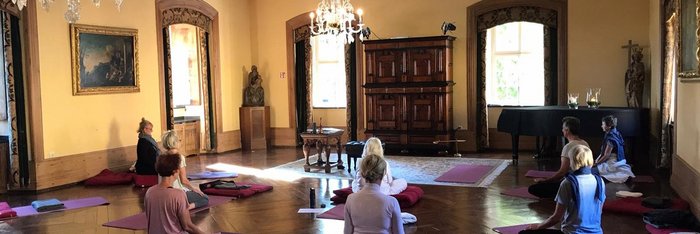 Yogaraum Schloss Melschede in Deutschland