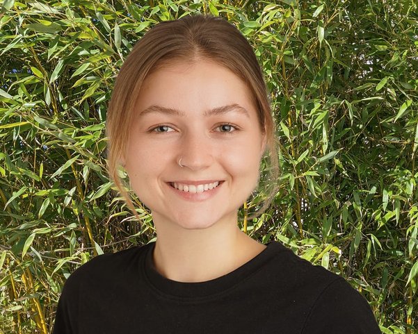 NEUE WEGE Mitarbeiterin Anne Pirron