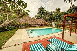 Pool Villa mit großzügigem Außenbereich Pool Villa mit großzügigem Außenbereich